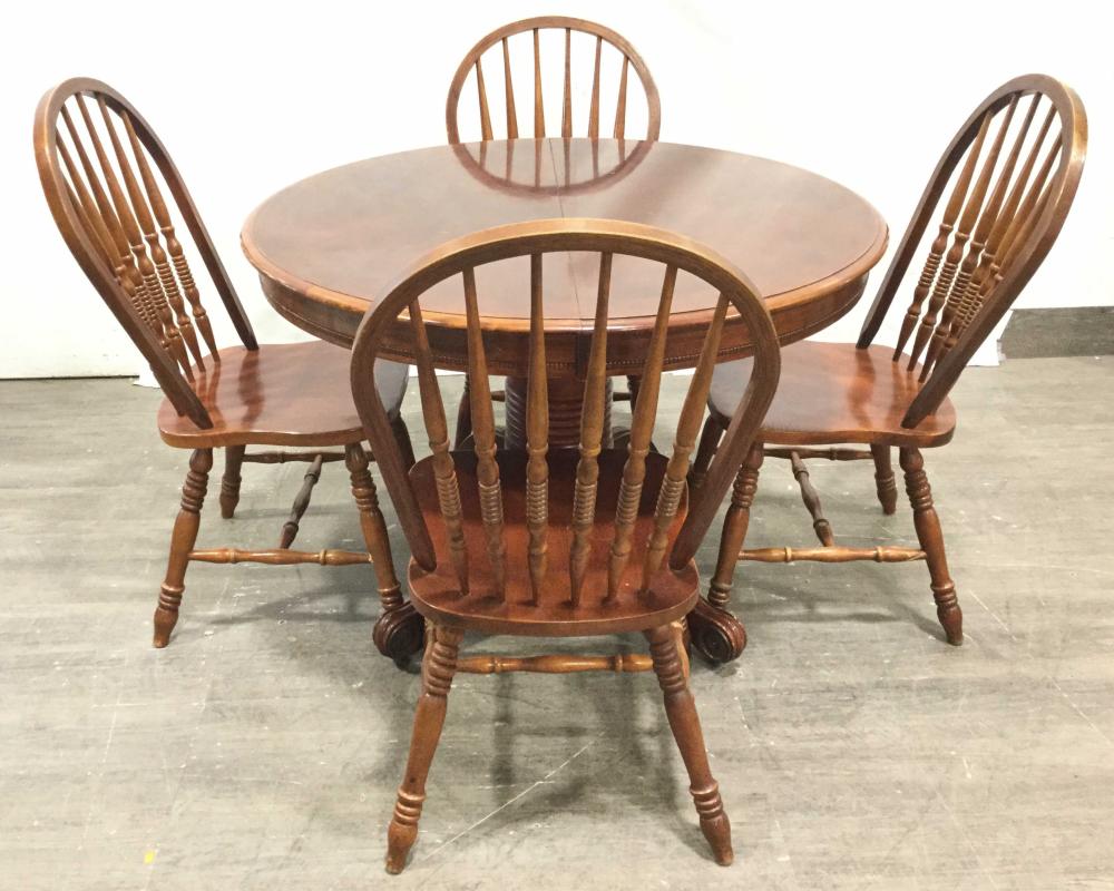 5pc Traditional Style Cherry Dining Group