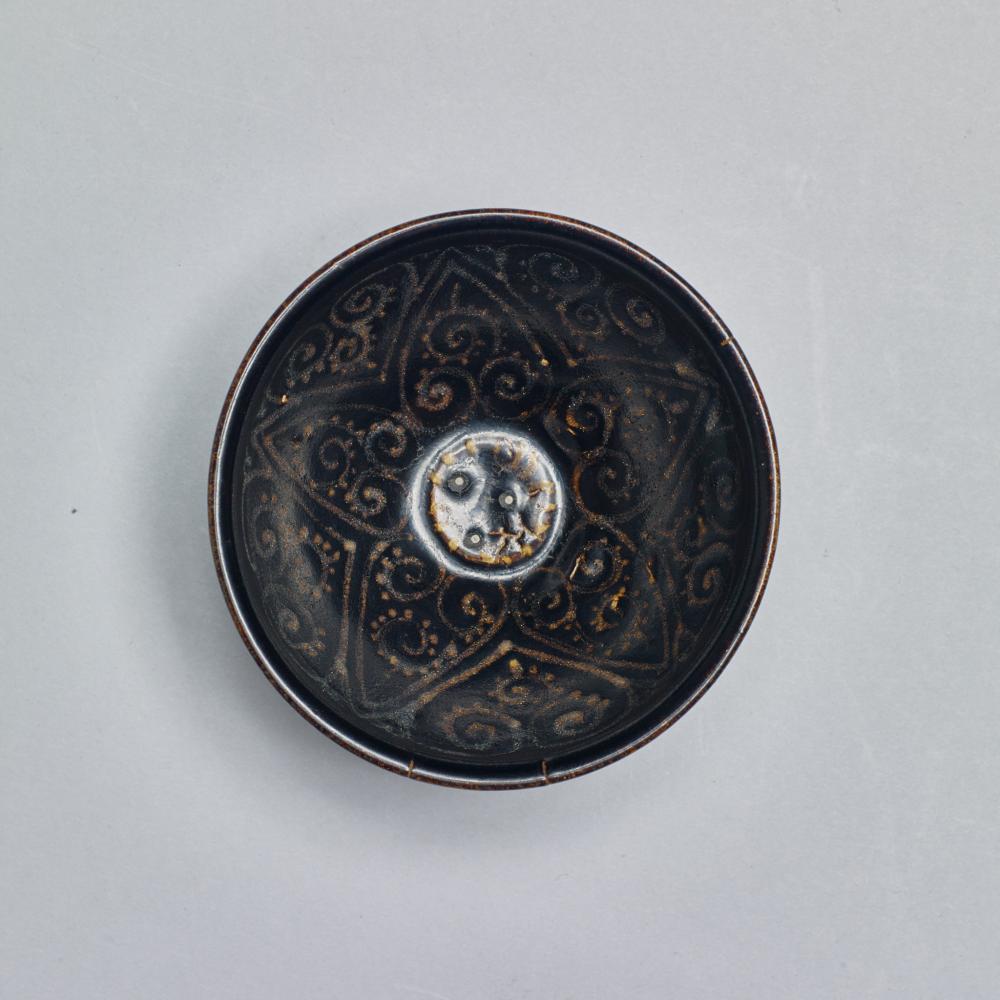 A 'JIZHOU' BOWL 宋. 吉州窯黑釉碗