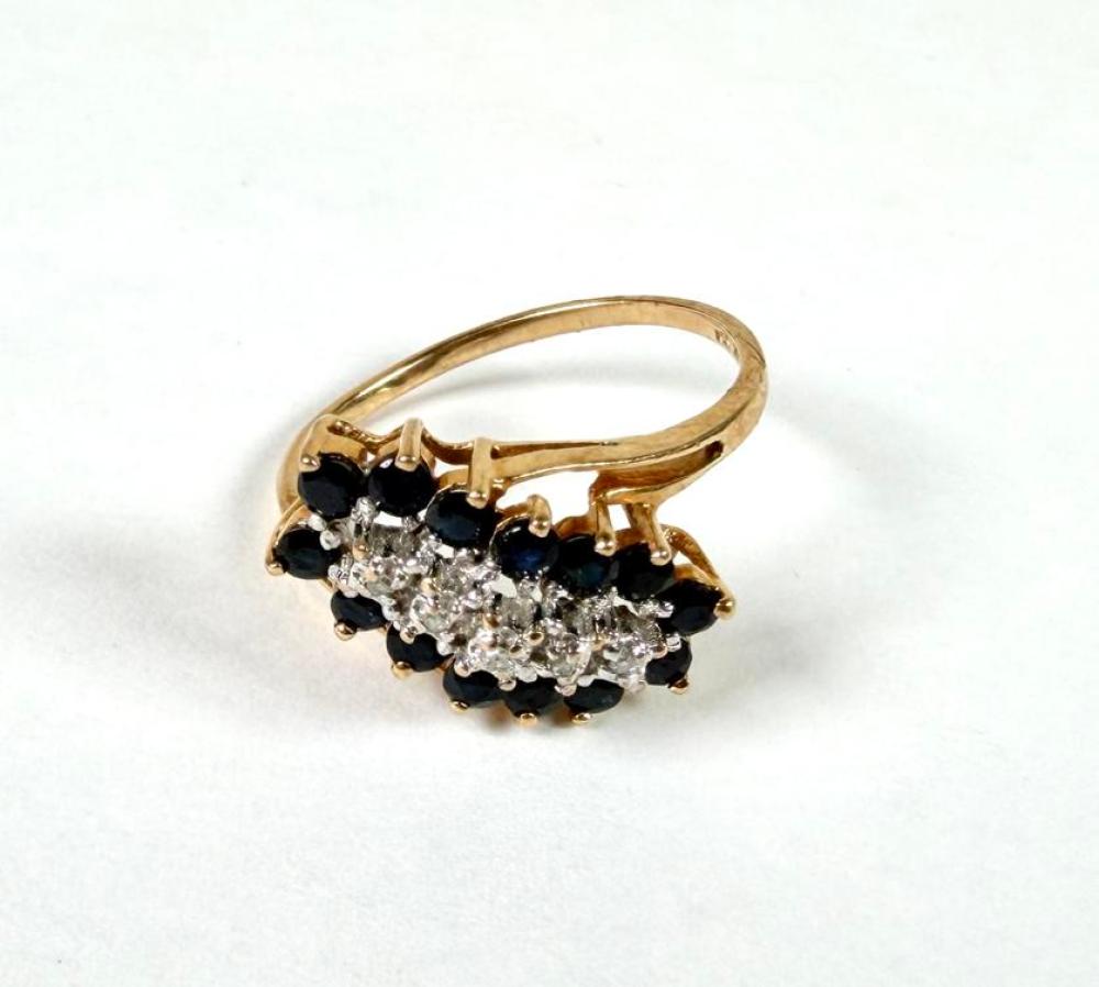 10K GOLD LADIES COCKTAIL RING image