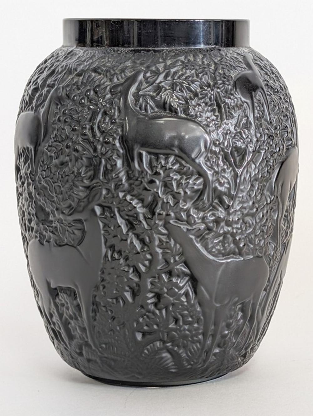 Lalique France Biches" (De... image