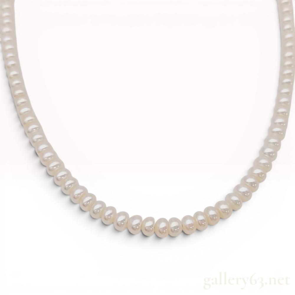 Single Strand Cultured Freshwater Pearl Necklace with 18K Yellow Gold Clasp