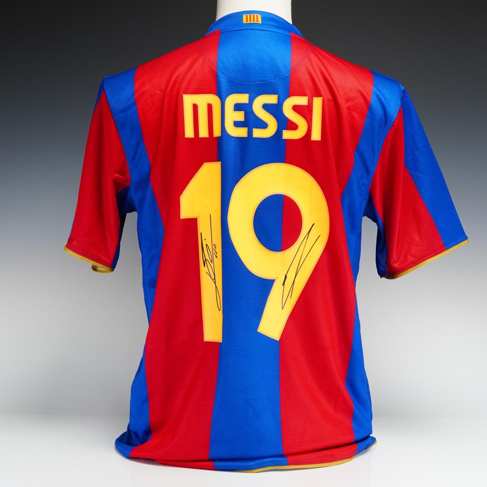Lionel Messi and Lamine Yam... image
