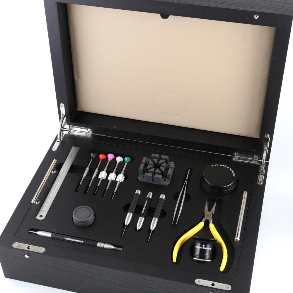 VACHERON CONSTANTIN Watchmaker wooden presentation case with tools.