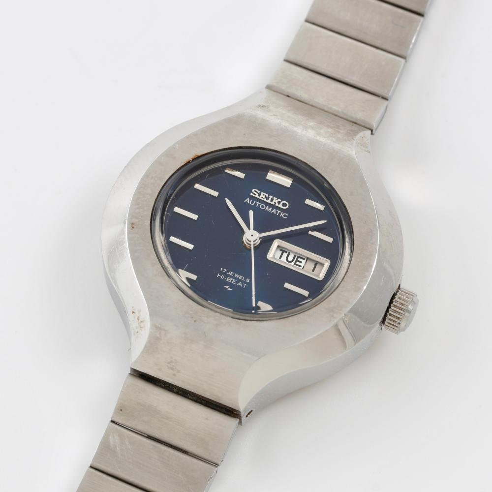 SEIKO Automatic, 17 jewels, Hi-Beat, Ref. 2206-7010, case no. 290758, circa 1970.