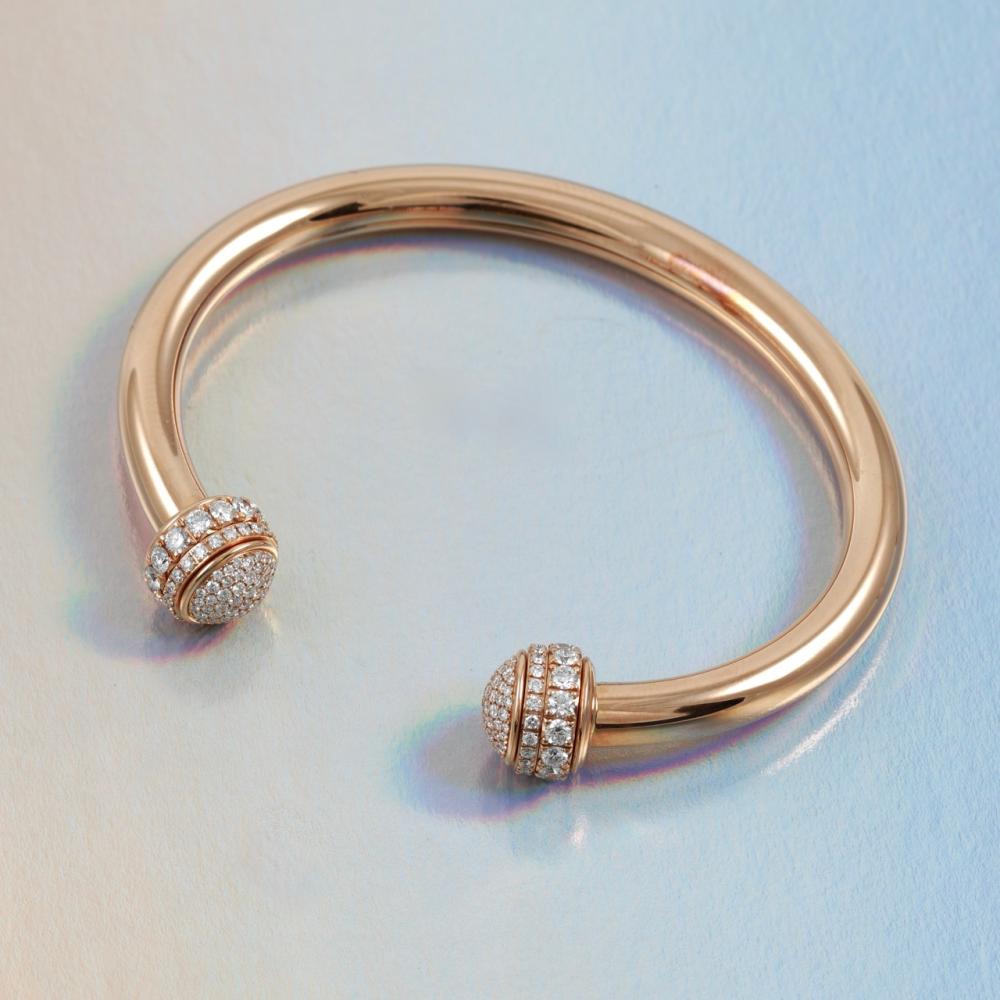 PIAGET "Possession" bangle bracelet in 18K pink gold and diamonds