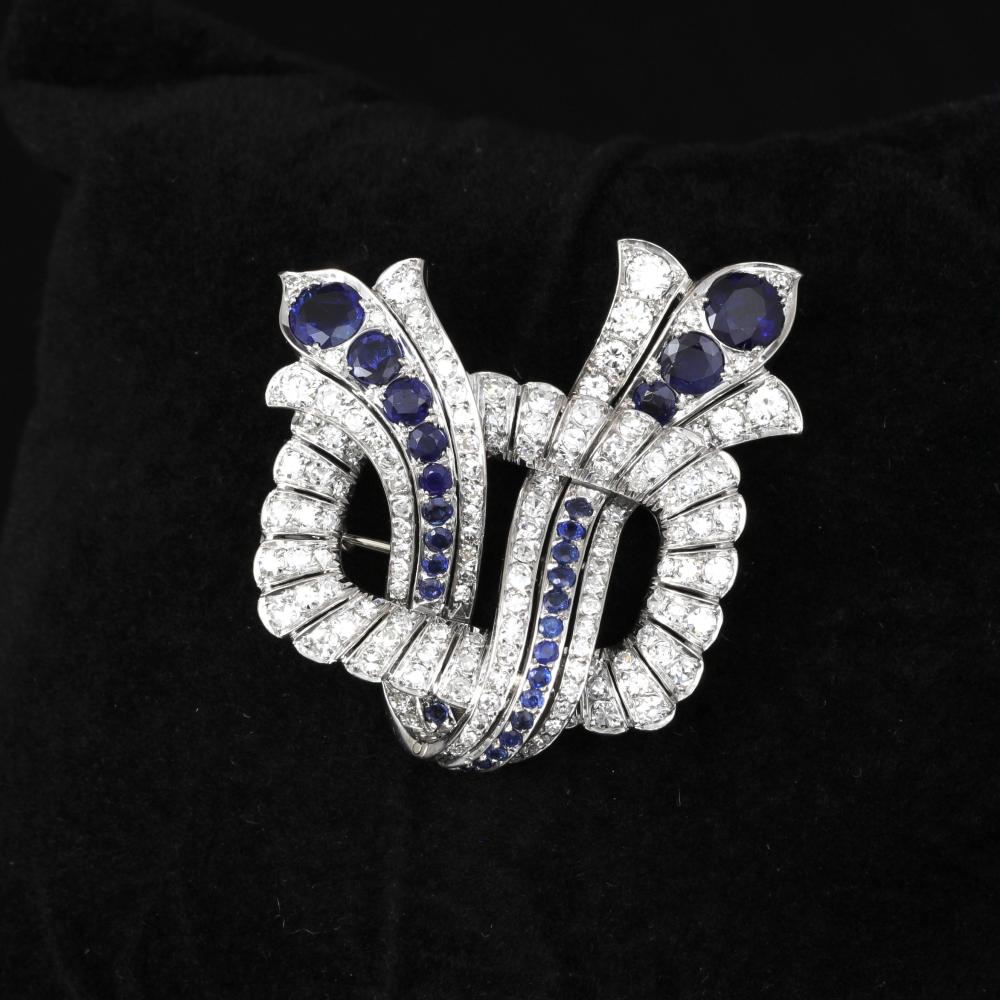 CAZZANIGA (Attributed to) VINTAGE DIAMONDS AND SAPPHIRES BROOCH