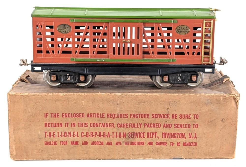Lionel Standard Gauge 213 Terra-Cotta and Pea Green Livestock Car