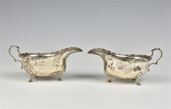 A pair of Edwardian silver sauce boats Sharman Dermott Neill, Chester, 1906,