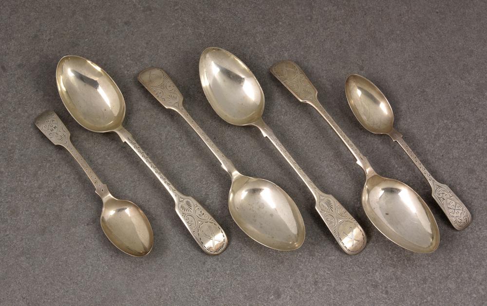A matched set of four George V silver fiddle pattern shooting spoons Walter Tricket & Co., Sheffield 1930-1934,