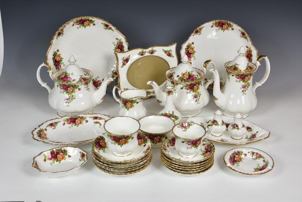 A Royal Albert Old Country ... image