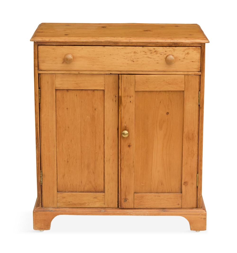 Pine Commode