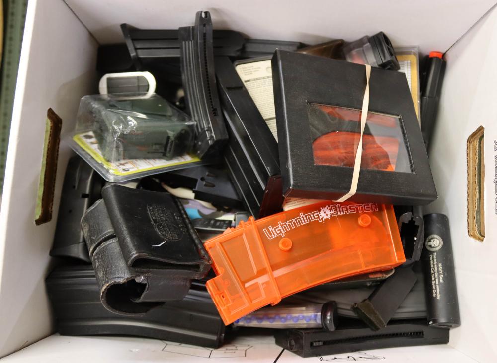 BOX LOT: AIRSOFT, BB GUNS & MAGAZINES