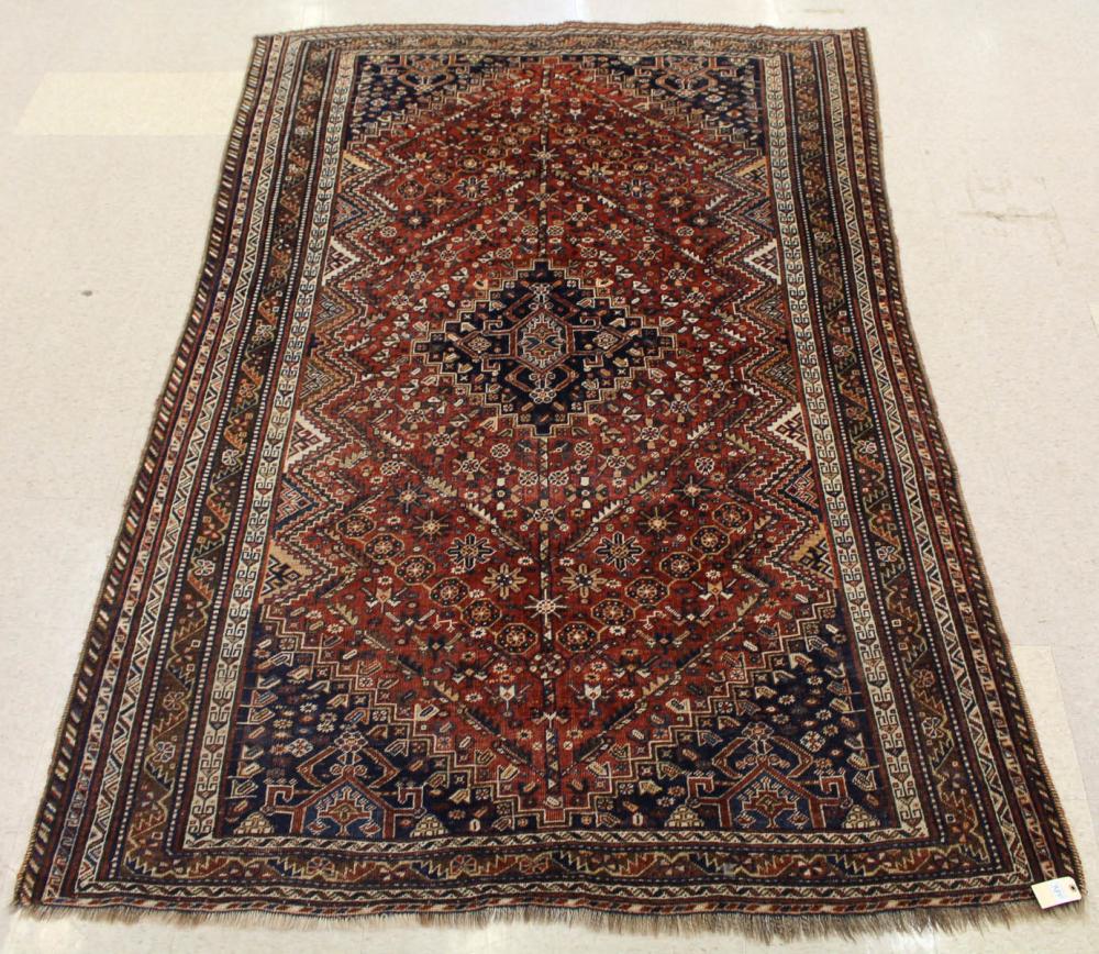 SEMI-ANTIQUE PERSIAN SHIRAZ RUG