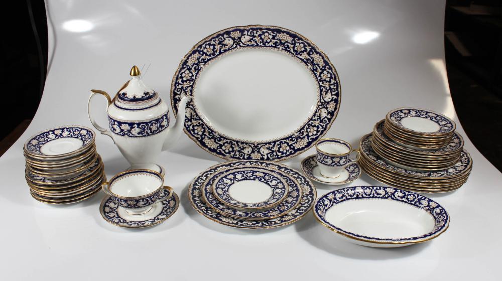 ENGLISH CROWN STAFFORDSHIRE... image