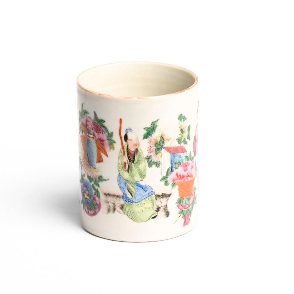 Caneca em porcelana chinesa