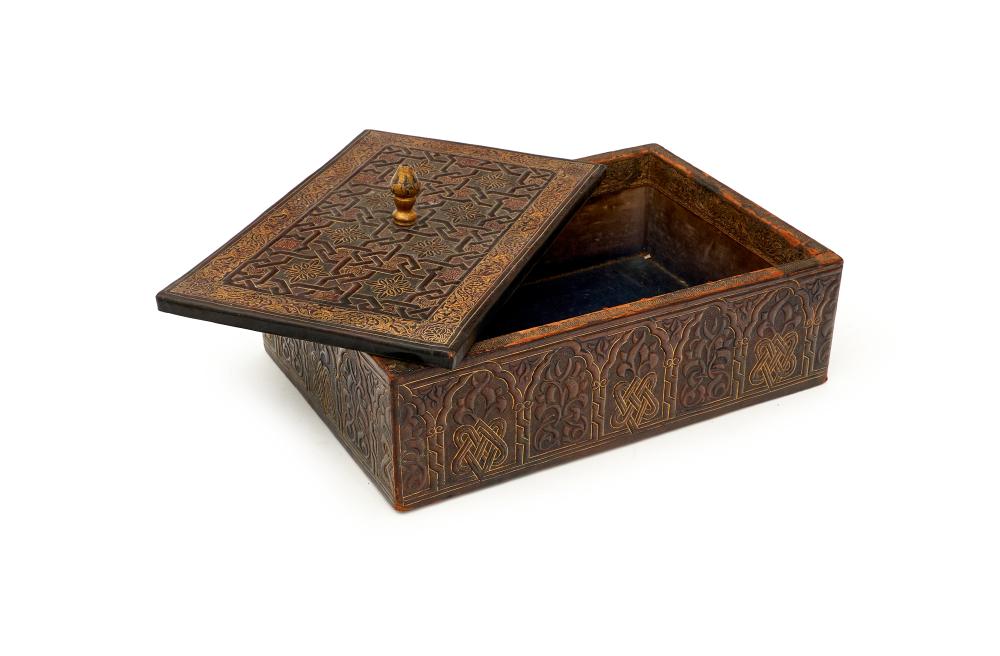 A POST NASRID GILT DECORATED BOX, SPANISH 19TH CENTURY