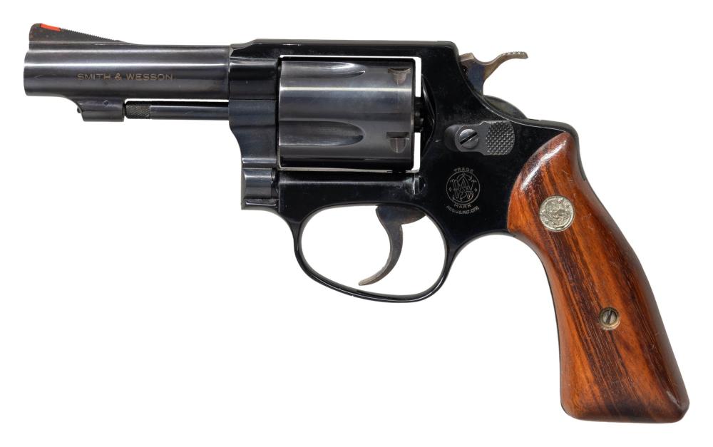 SMITH & WESSON MODEL 37 DA REVOLVER.
