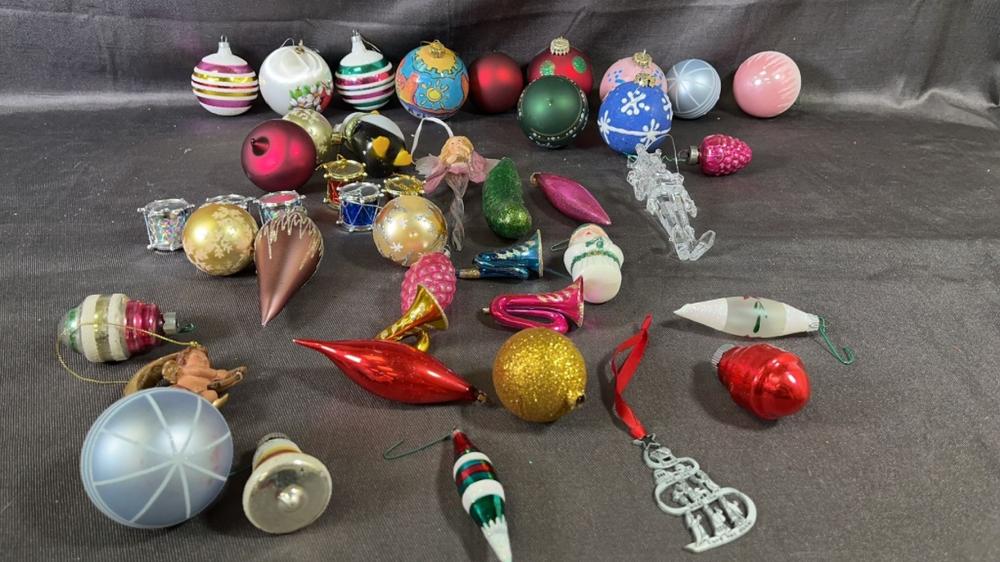 Vintage Ornaments Shiny Brite, Czech