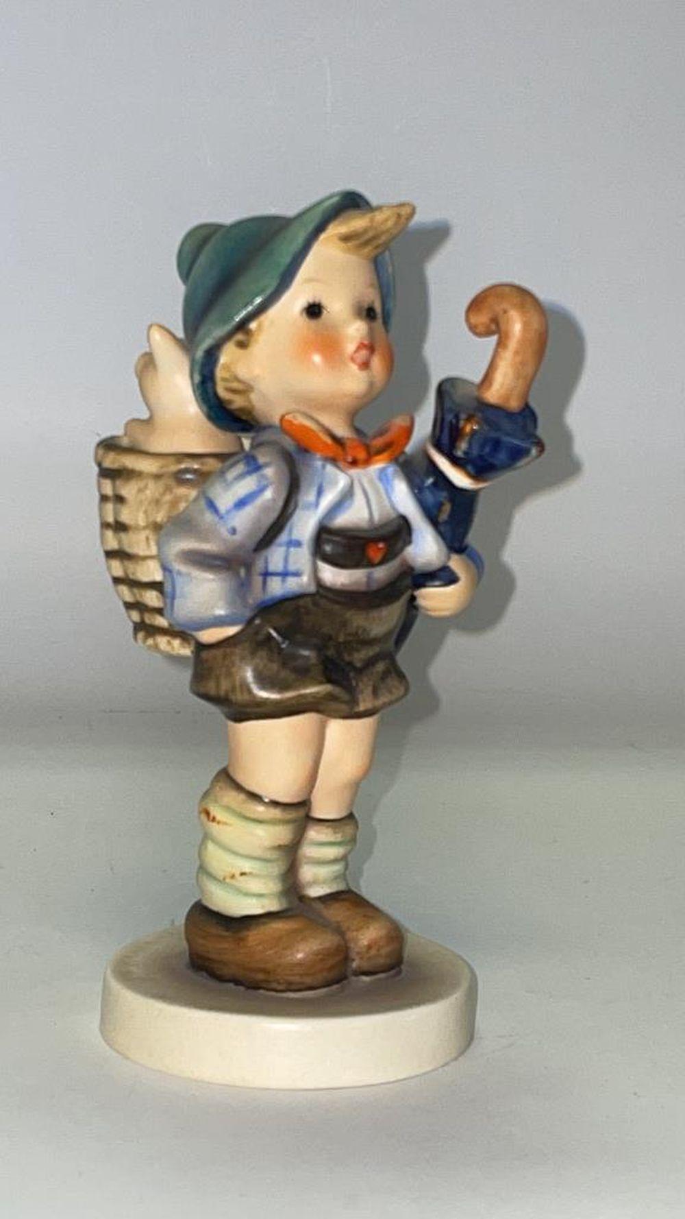 Goebel Hummel HOME FROM THE MARKET 198/1