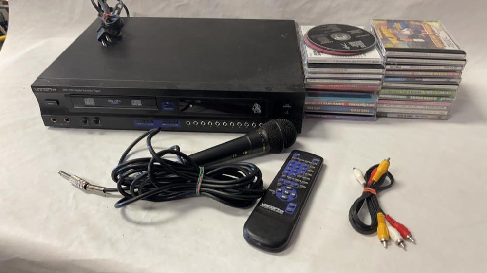 Digital KARAOKE Vocopro DKP 10g with CDs