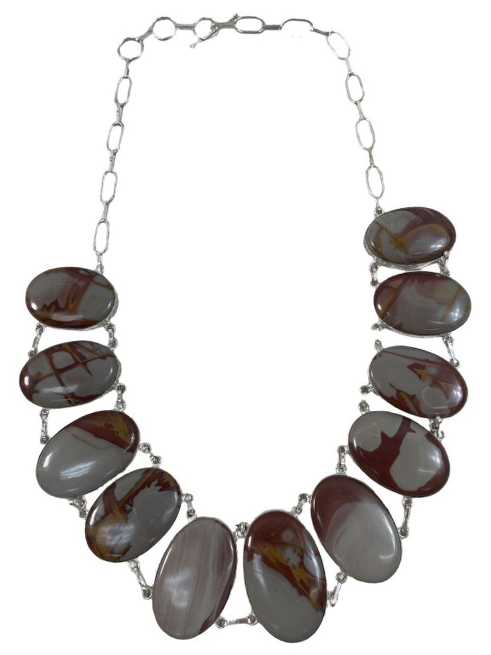Ladies polished Agate Necklace