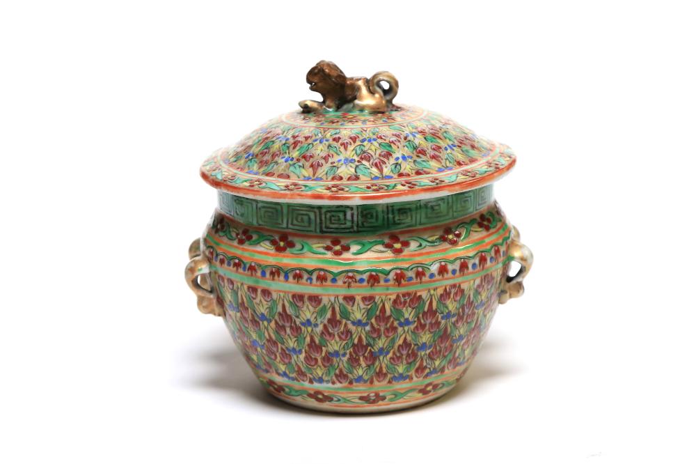 A Benjarong Lai Nam Thong covered jar painted with Trellis and Rice design on a gold ground