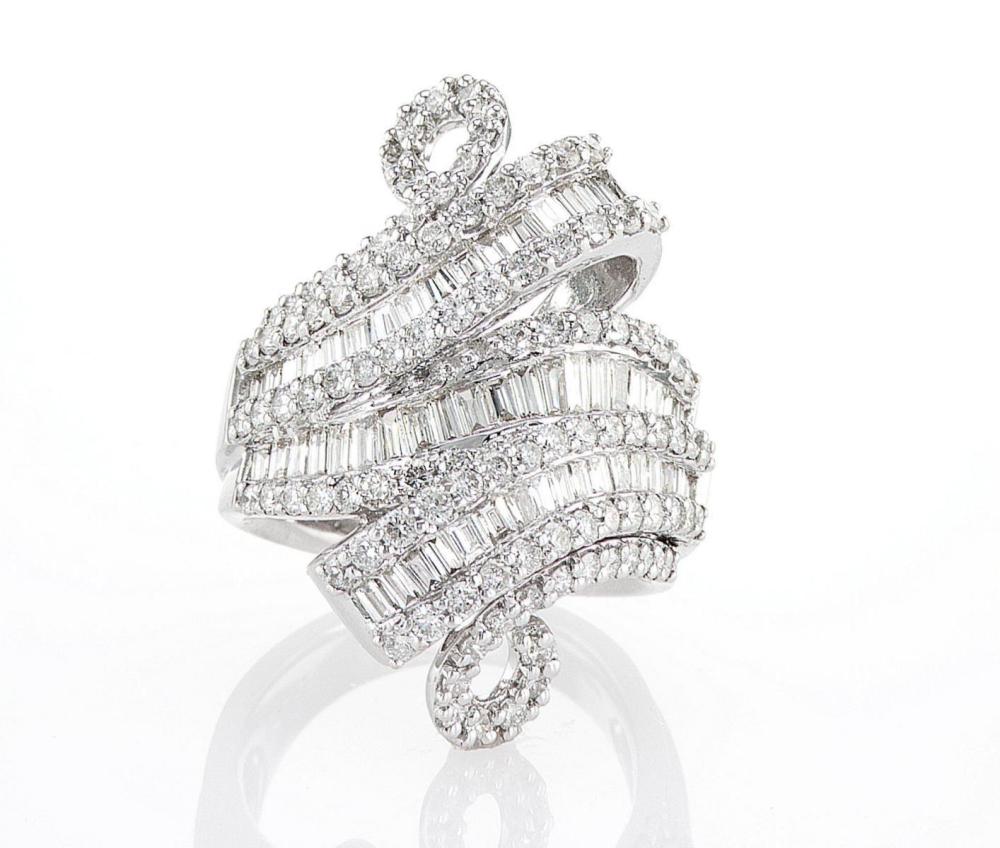 18kt White Gold 3.36ctw Diamond Ring
