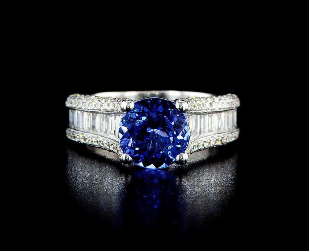 Explore New Year Flash Jewelry Auction Sale
