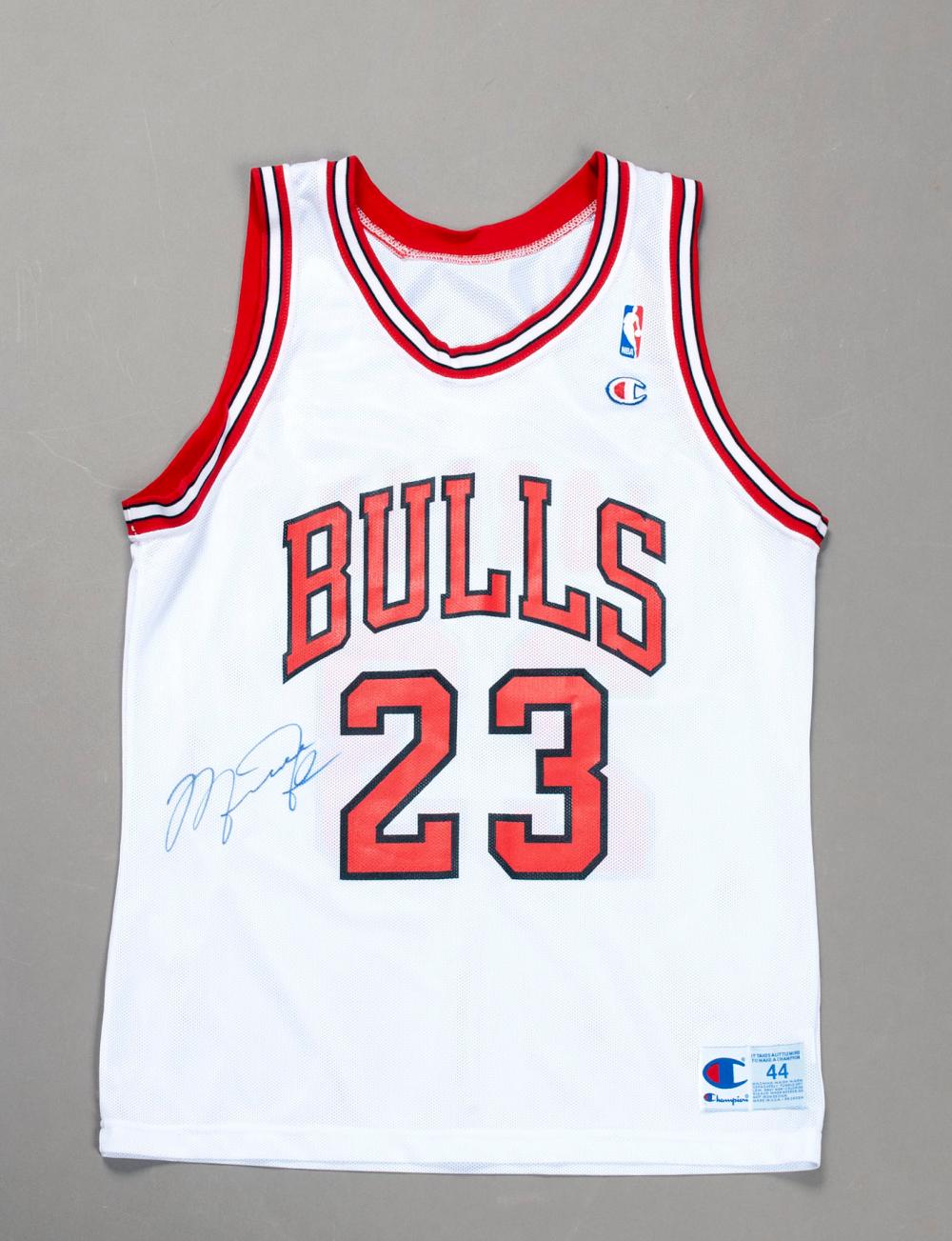 BULLS #23 AUTOGRAPHED JERSEY BY MICHAEL JORDAN