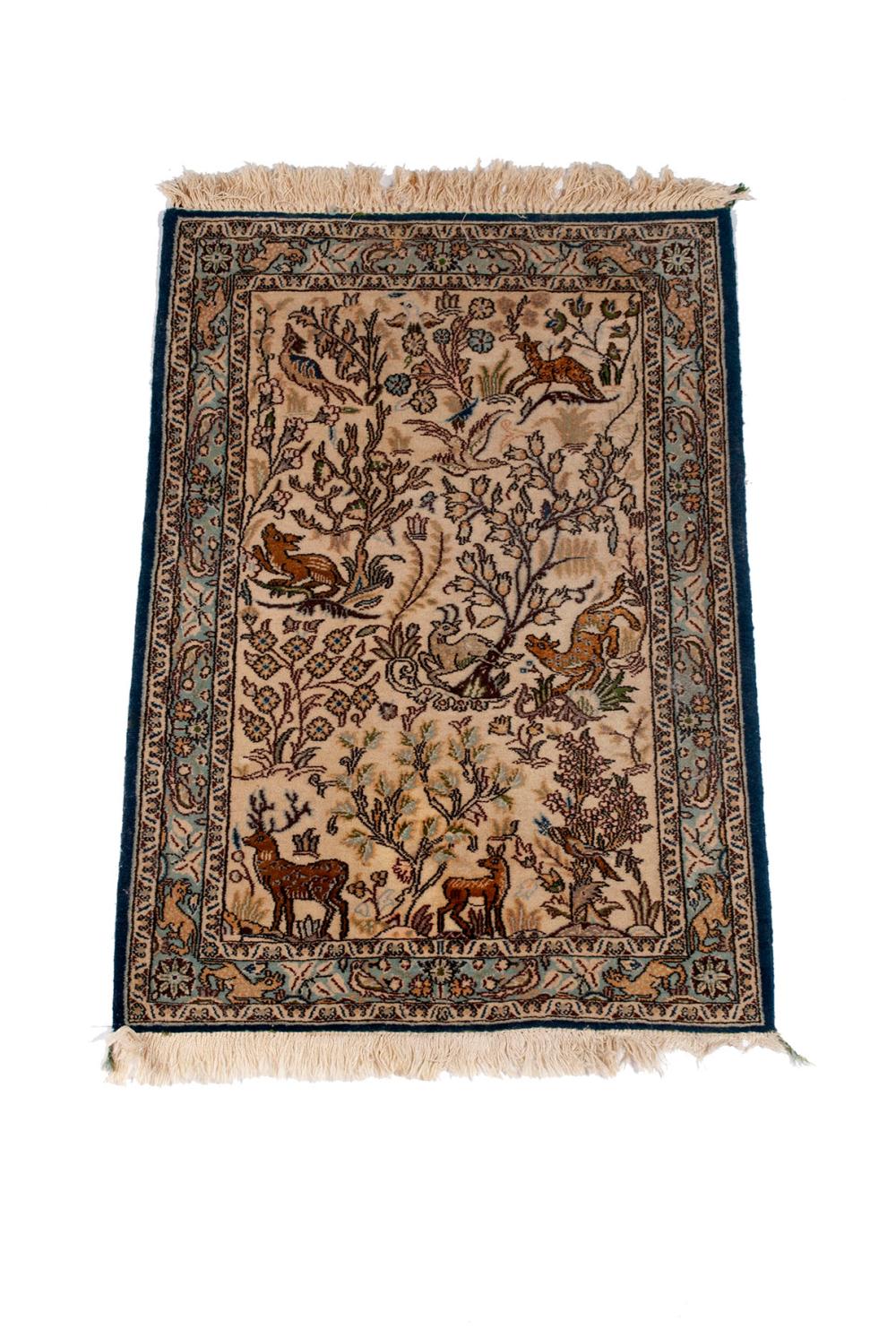 HUNTING DESIGN THROW RUG