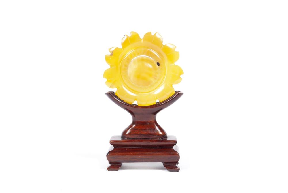 UNUSUAL CHINESE 'YELLOW JADE' ARTICULATING BI DISC