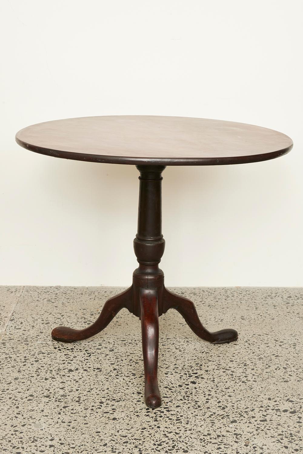 Georgian Mahogany Tilt-top Table 19th Century