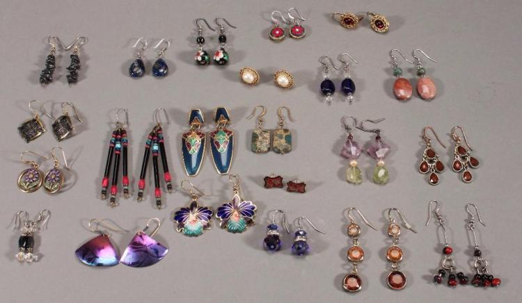 Ladies Pierced Earrings (10+) image