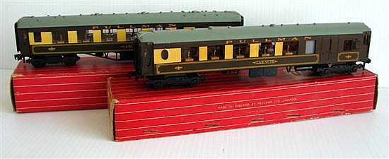 Two Hornby Dublo 3 Rail Pul... image