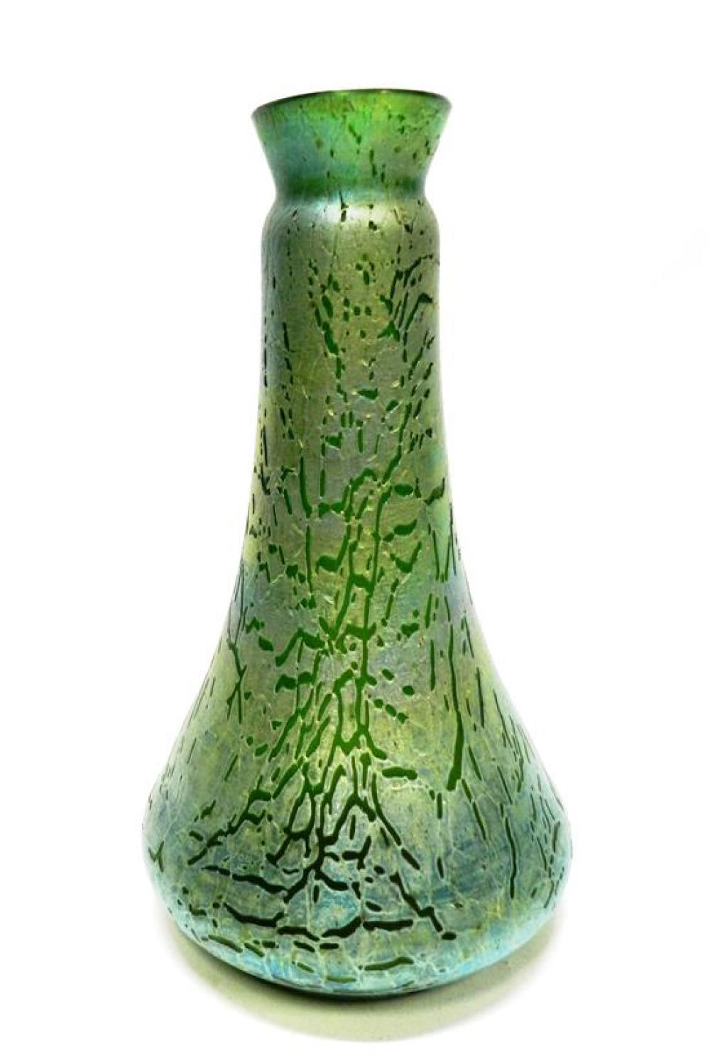 An Art Nouveau Kralik Soft Crackle Vase,