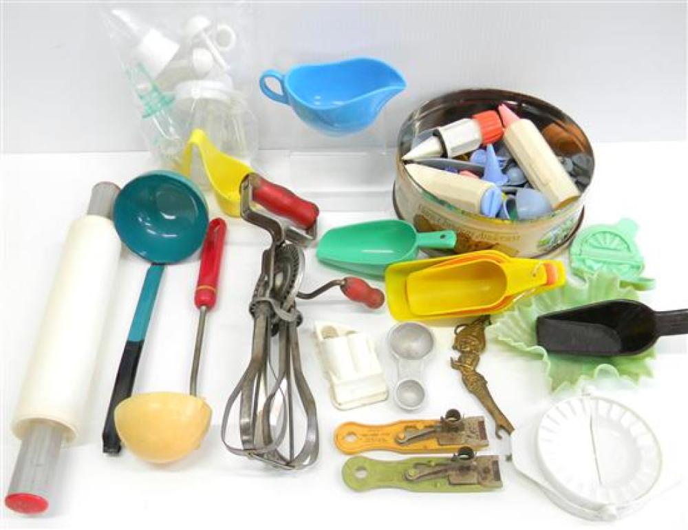 A Quantity of Retro Kitchen wares incl. utensils, ladles etc,