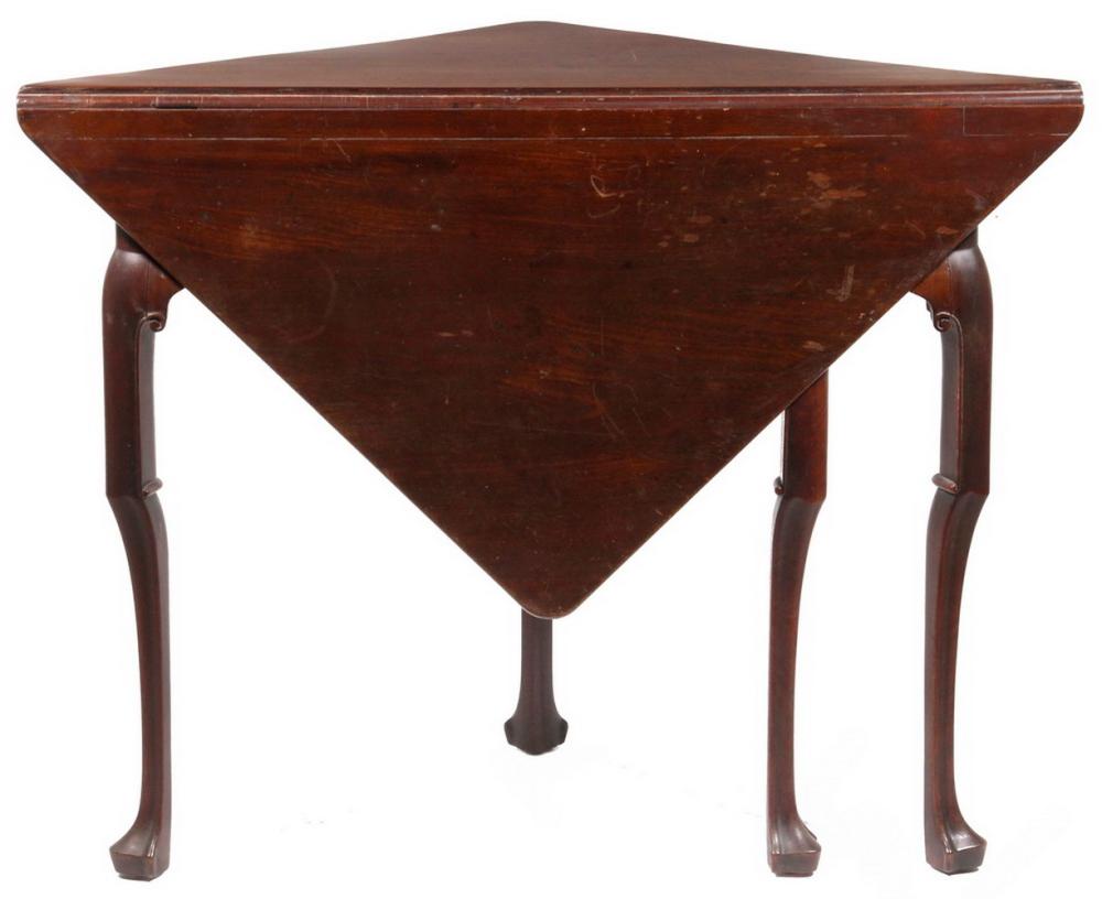 QUEEN ANNE MAHOGANY TRICORNER OR HANDKERCHIEF TABLE