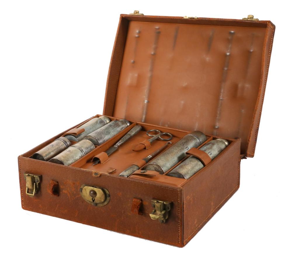 GENT'S GROOMING KIT image
