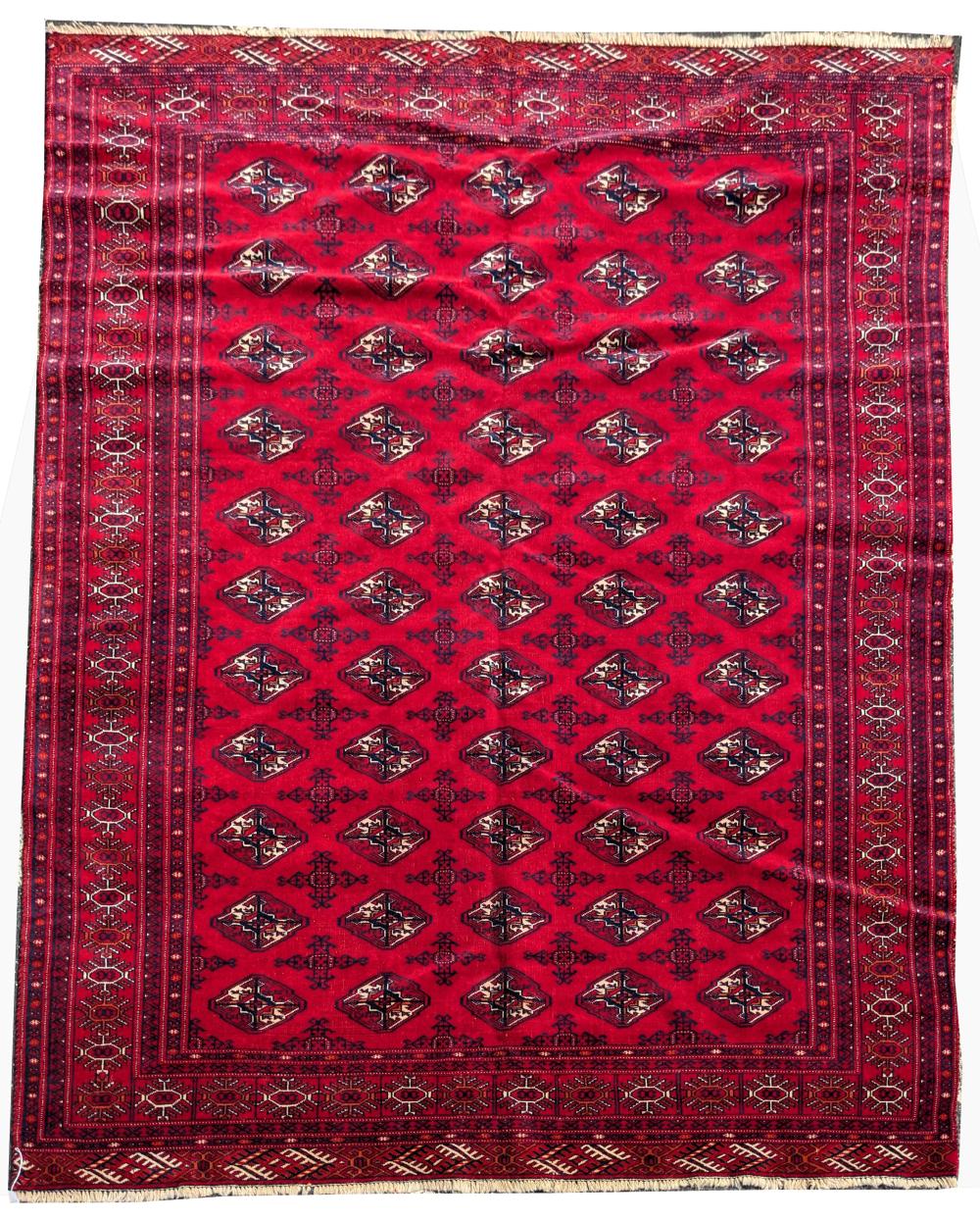 Tekke Bokhara area rug. 6' 8" x 8' 5".