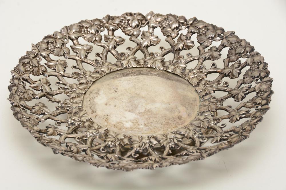 Continental silver round footed shallow tazza,