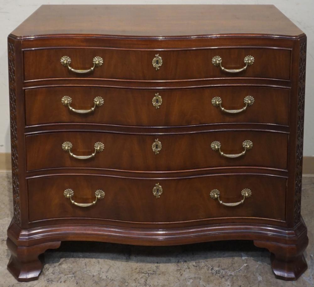 White Furniture Chippendale Style Mahogany Serpentine Chest of Drawers 34 x 37 1/2 x 19 in. (86.4 x 95.3 x 48.3 cm.)