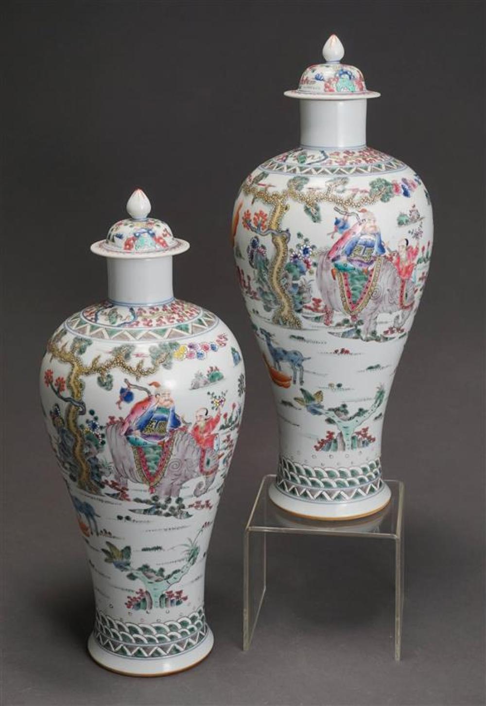 Pair of Chinese Export 'Famille Rose' Meiping-Form Covered Urns, 20th Century