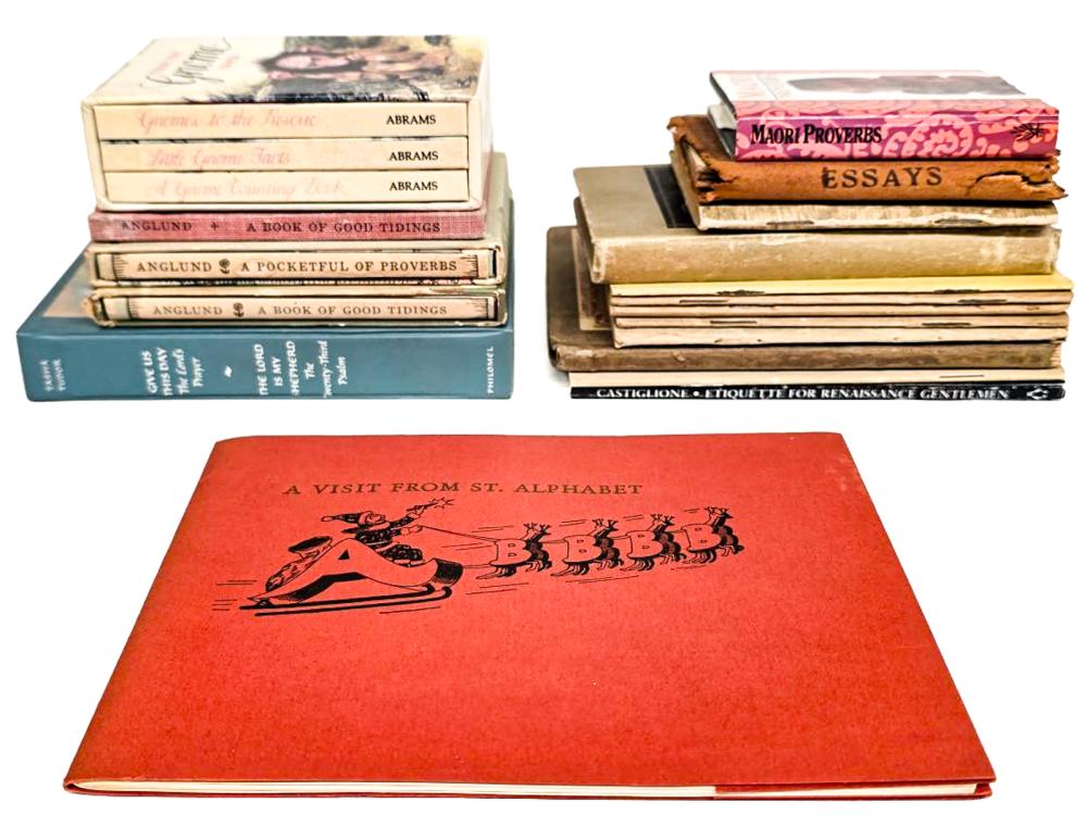Miniature Books (18 items)