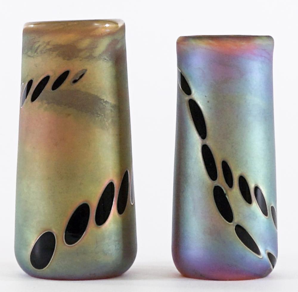 Art Glass (2) Shot Glasses Unsigned